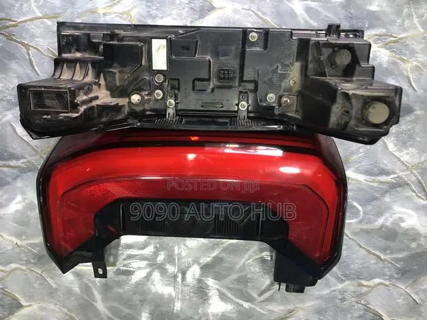 2024–2026 Toyota Tundra Taillight (Foreign Used – Premium OEM) · Photo 3