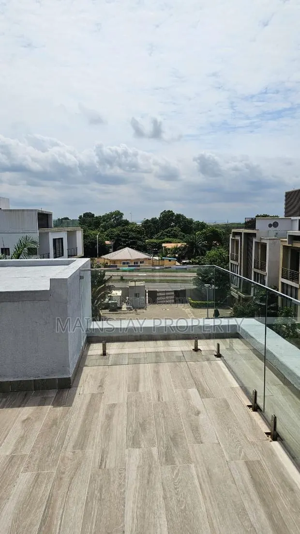 4bdrm Townhouse / Terrace in Cantonments for rent · Photo 1