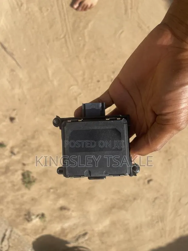 Used Original Honda Bosch Millimeter-Wave Radar Sensor – 36801-T1a-A06 · Photo 1