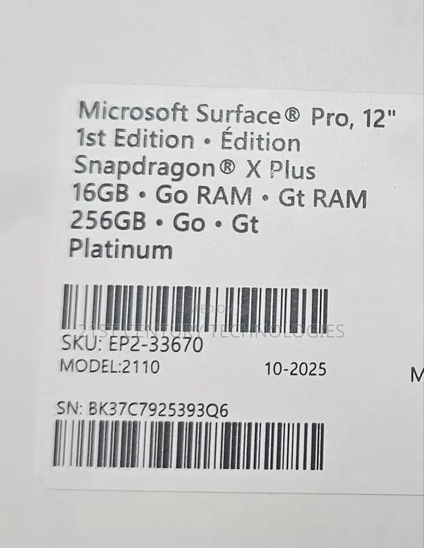 New Laptop Microsoft Surface Pro Copilot+ PC 12 16GB SSD 256GB · Photo 1