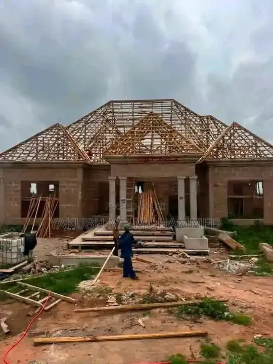 Roofing Service · Photo 1