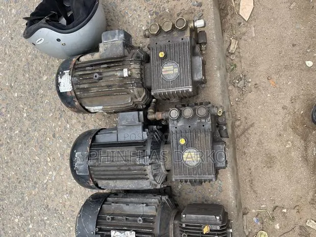 Inter Pump Italian · Photo 1