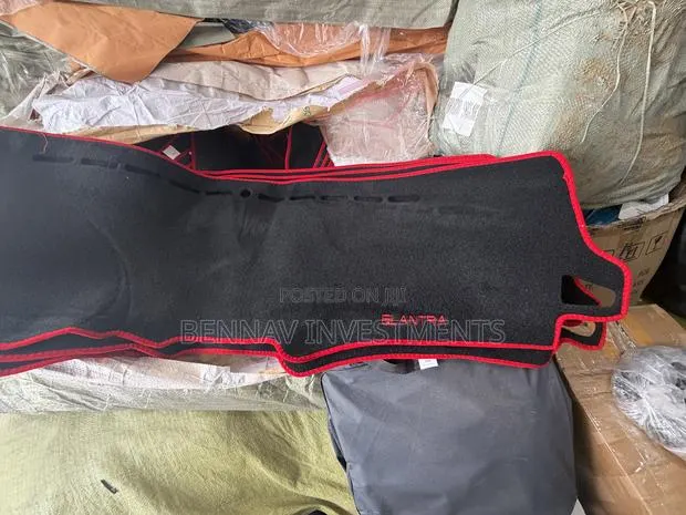 Dashboard Cover for Hyundai Elantra 2007 to 2010 · Photo 1