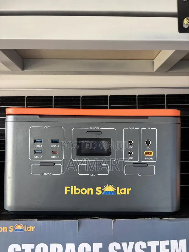 1200w Power Station With Panel · Photo 1