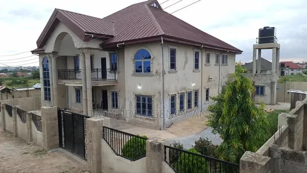 4bdrm House in Trimude Agency And, Kumasi Metropolitan for sale · Photo 1