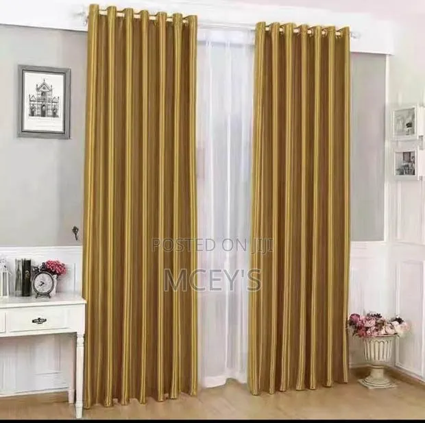 Gold Sunblock Curtains 2 in 1 · Photo 1