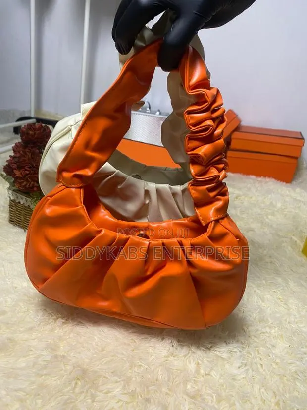 High Quality Stylish Women Bags · Photo 1