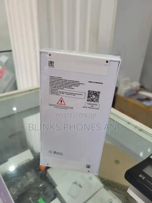 New Samsung Galaxy A56 128 GB Green · Photo 1