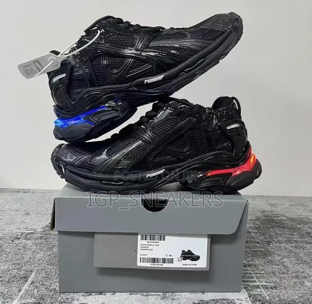 Balenciaga Runner LED · Photo 1