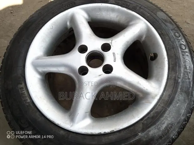 Toyota Yaris / Vitz Rim 15 · Photo 1