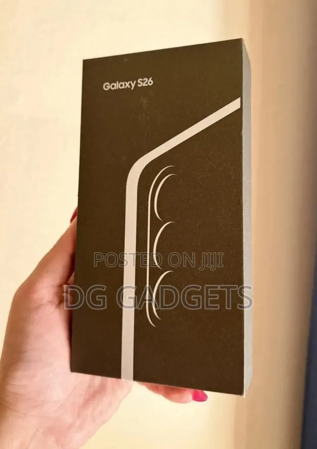 New Samsung Galaxy S26 Ultra 5G 512 GB Gold · Photo 1