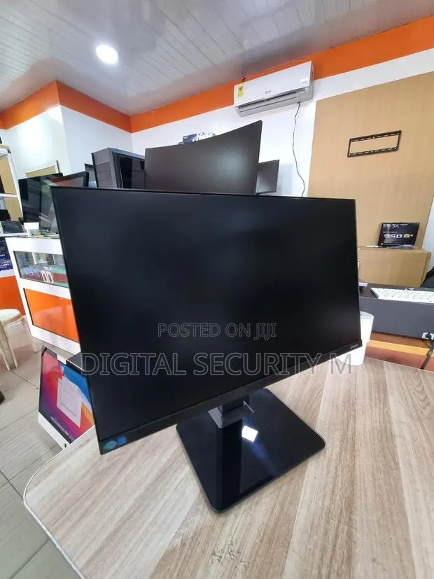 24" T45f Full Hd, Height Adjustable Monitor · Photo 1