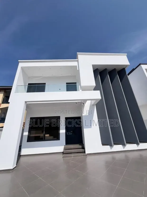 4bdrm House in Ashaley Botwe, School Junction for rent · Photo 1