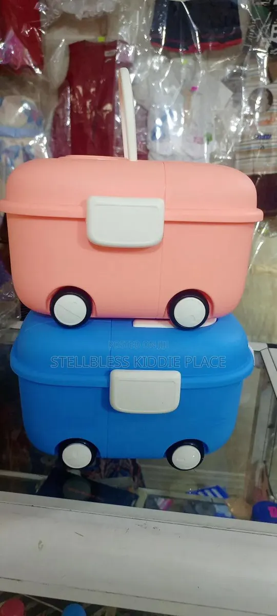 Durable Plastic Lunch Box · Photo 4