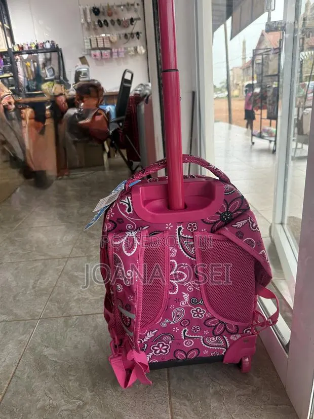Trolley Bags for Kids · Photo 1