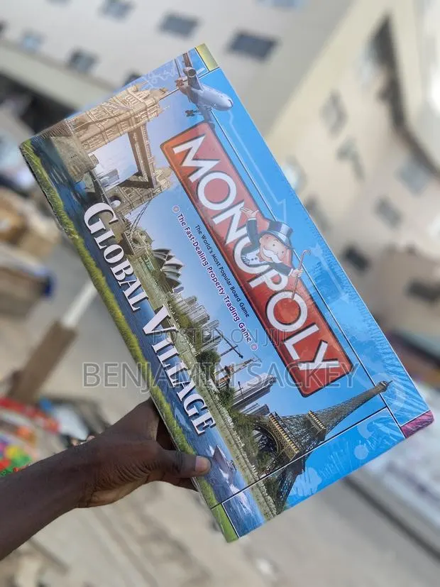 MONOPOLY Game · Photo 1