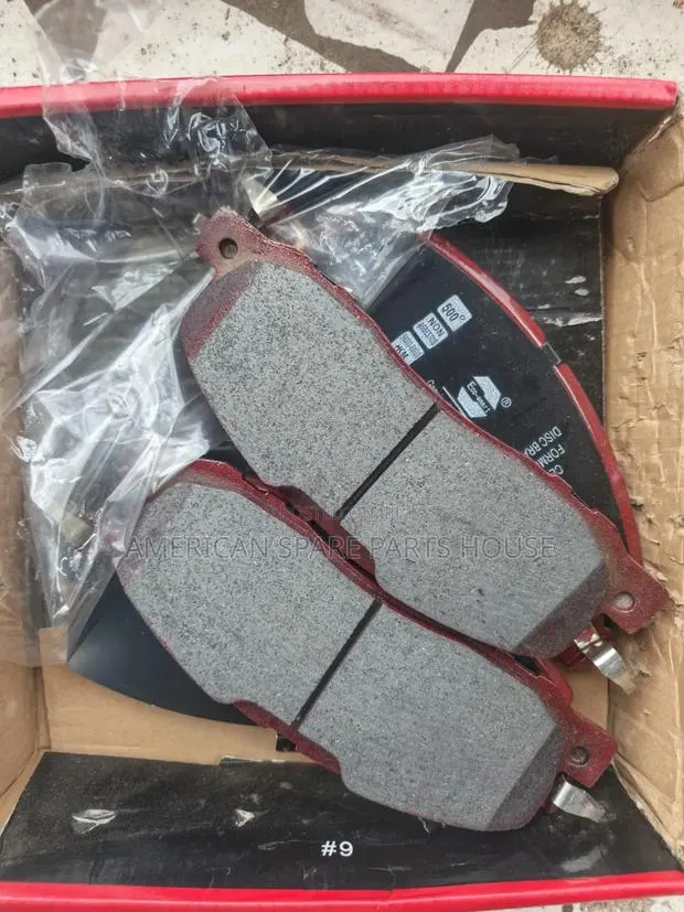 Ford Explorer 2020-2025 Front Brake Pad · Photo 1