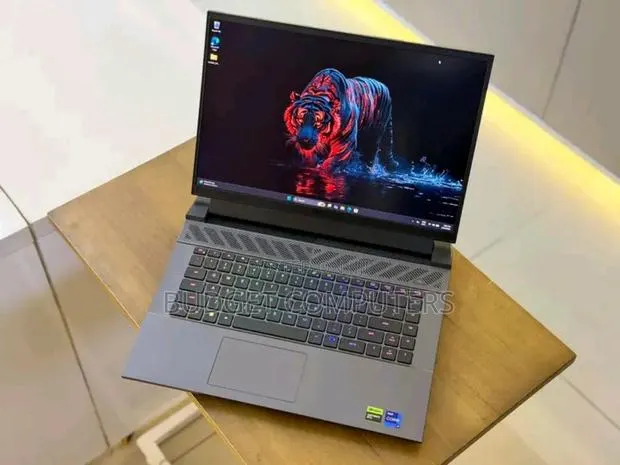 New Laptop Dell Inspiron 15 16GB Intel Core i9 SSD 1T · Photo 1