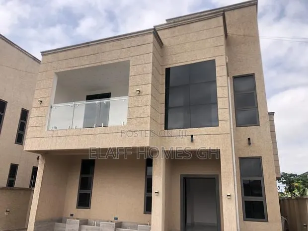 4bdrm Duplex in Elaffhomesgh, School Junction for sale · Photo 1