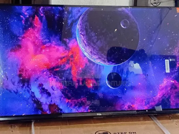 TCL 32-Inch Flat Panel Television With Dynamic Sound · Photo 1