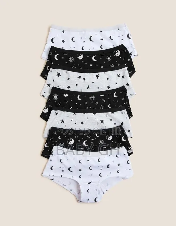 M S 7 Pack Cotton Shorts With Stretch for Girls · Photo 1