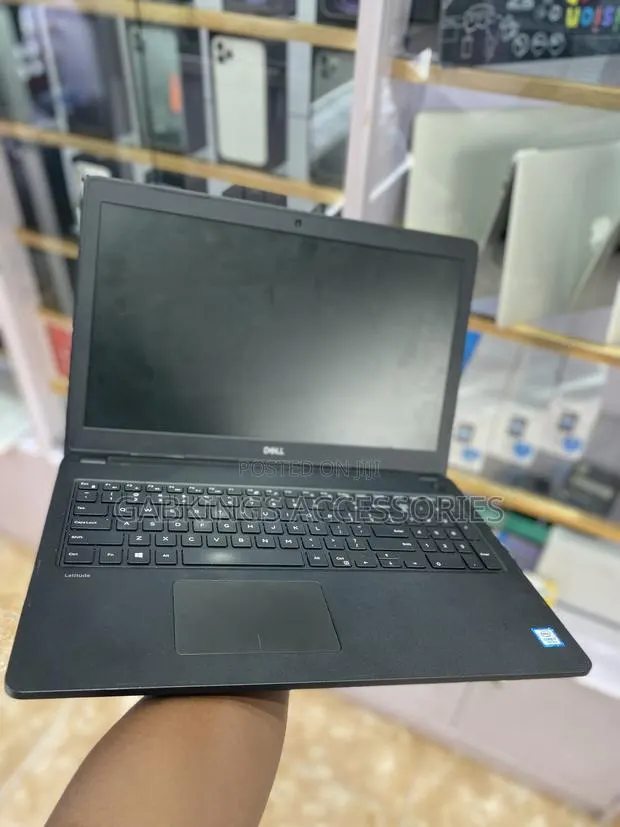 Laptop Dell Latitude 3580 12GB SSD 256GB · Photo 1