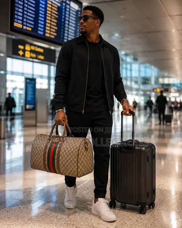 Gucci GG Supreme Canvas Duffle Travel Bag ( Big ₵ 580, Small ₵ 450) · Photo 1