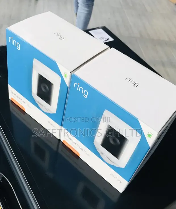 Brand New White Ring Spot Light Security Camera · Photo 1