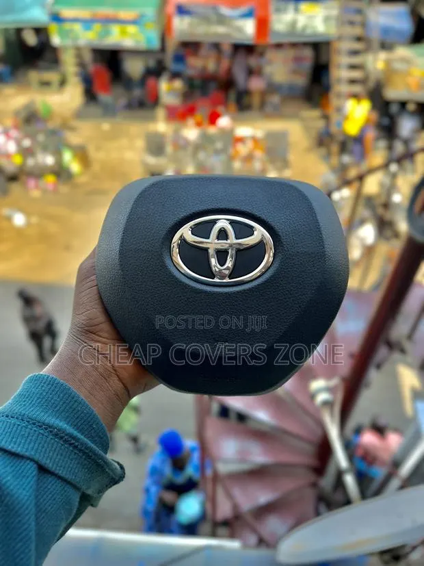Rav4 2019,2020,2021,2022 Airbag Cover · Photo 1