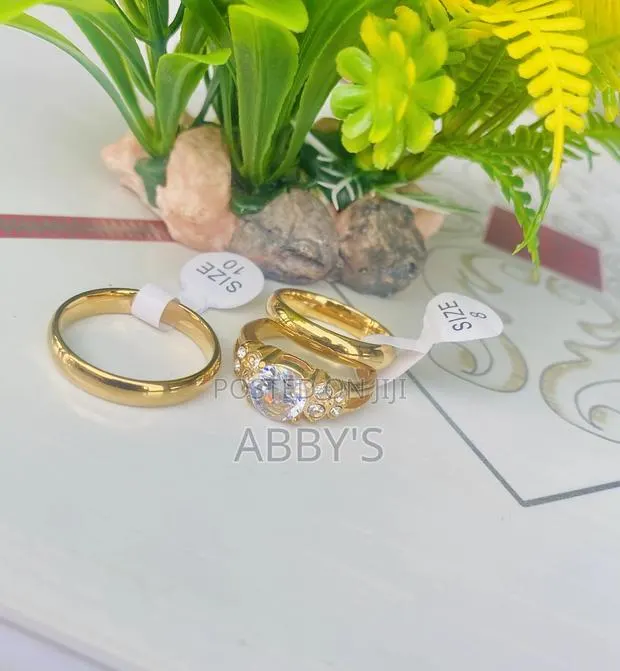 Sparkle Three Set Couple Ring · Photo 1