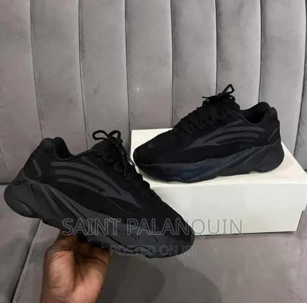 Adidas Bost · Photo 1
