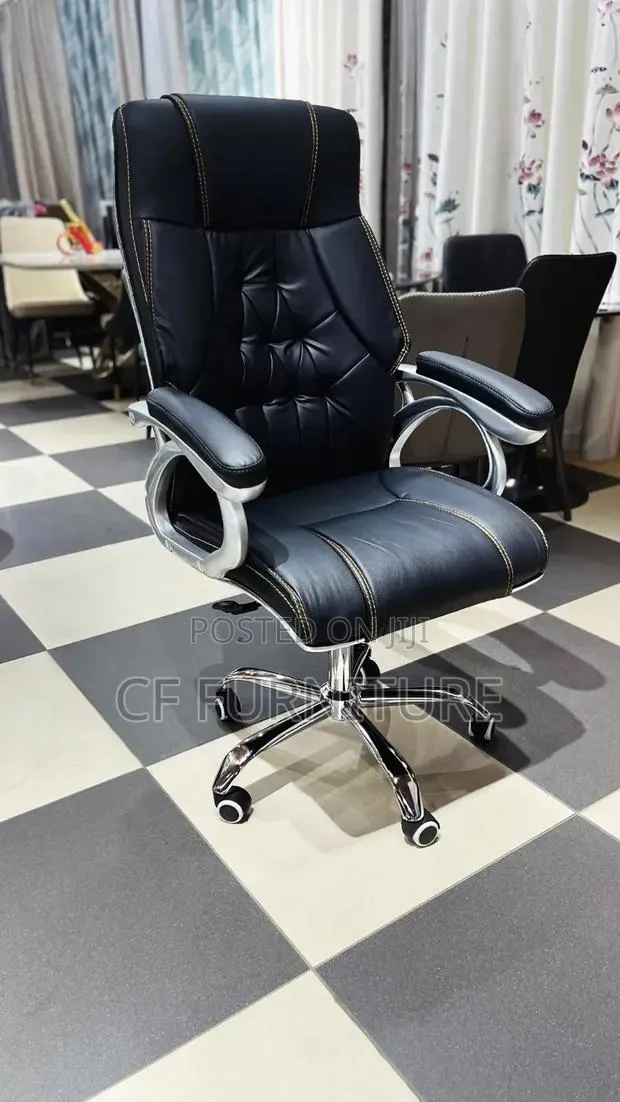 Executive Office Chair · Photo 1