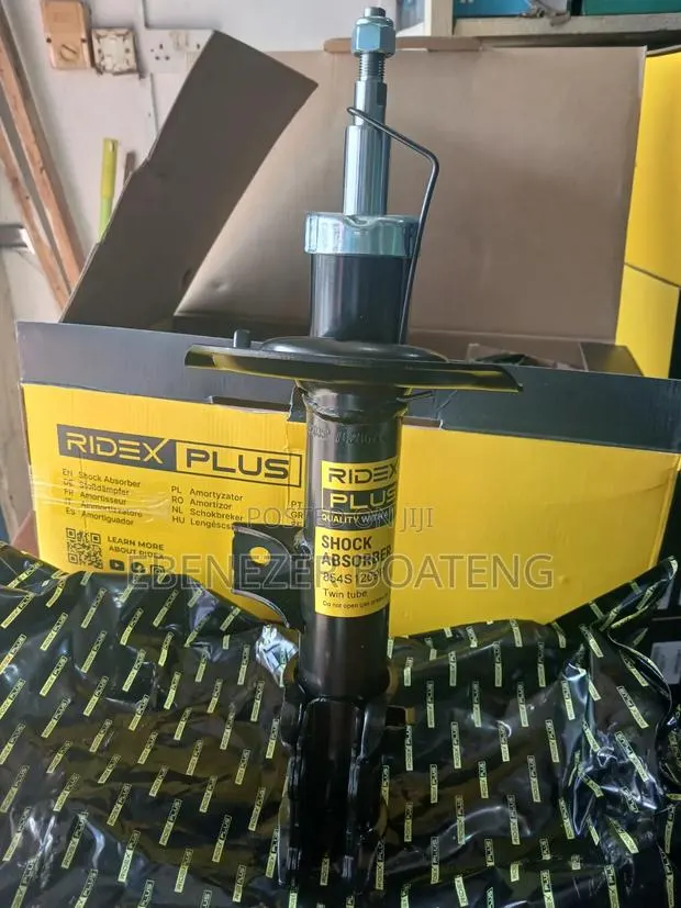 Hyundai Tucson or Ix35 Front Shocks Original One Available · Photo 1