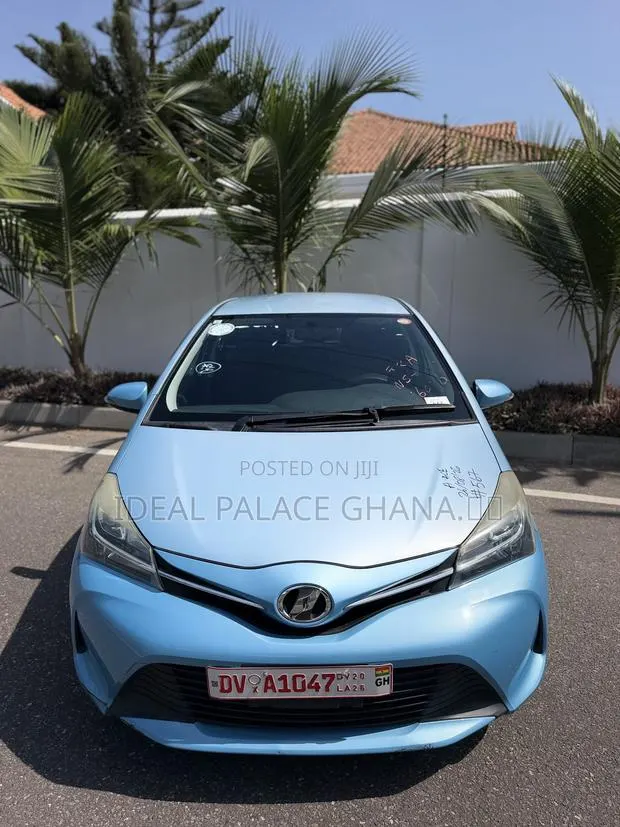 Toyota Vitz 2015 Blue