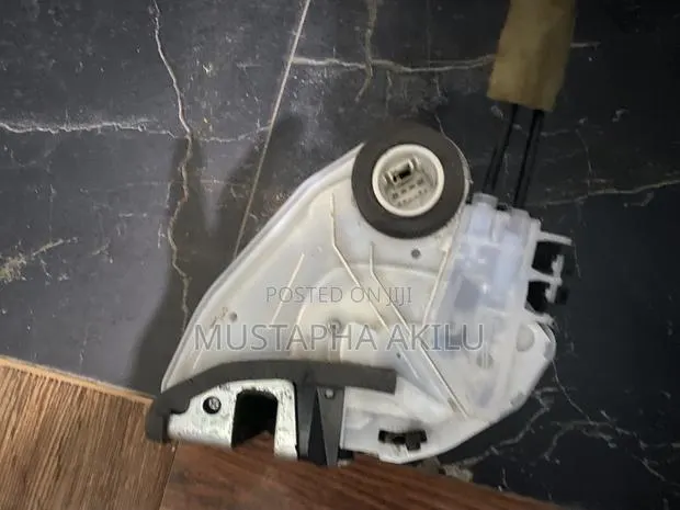 Accord 2018 to 2024 Door Lock · Photo 1
