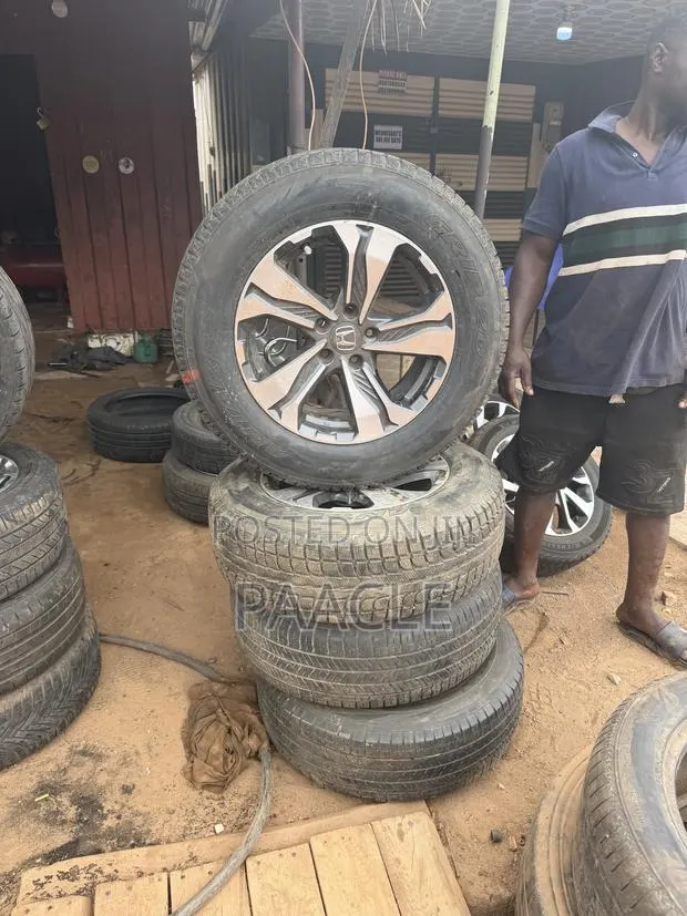 Honda CRV Rims and Tyres · Photo 1