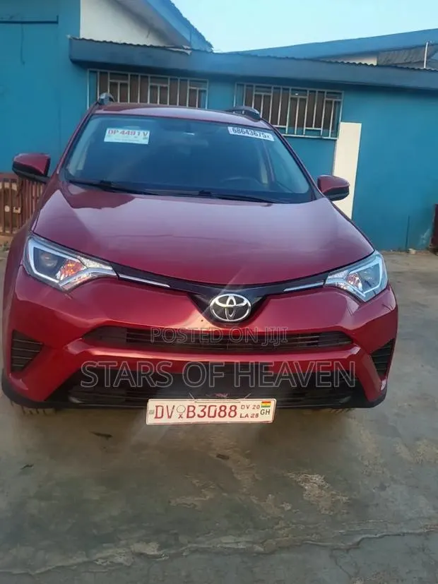 Toyota RAV4 2016 Red · Photo 1