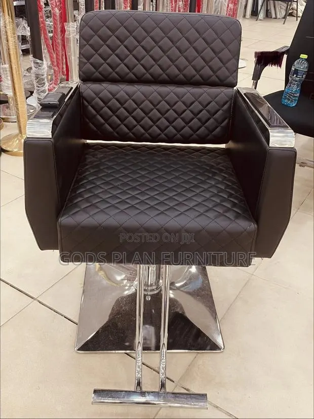 Hydraulic Barber/ Salon Chair · Photo 1