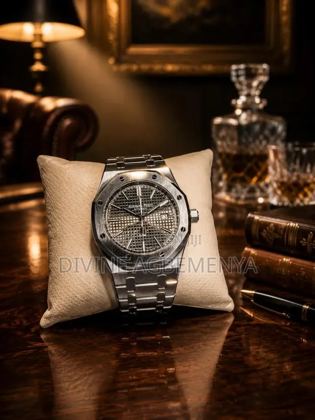 Royal Oak Audemars Piguet Automatic Swiss Made Watch · Photo 1