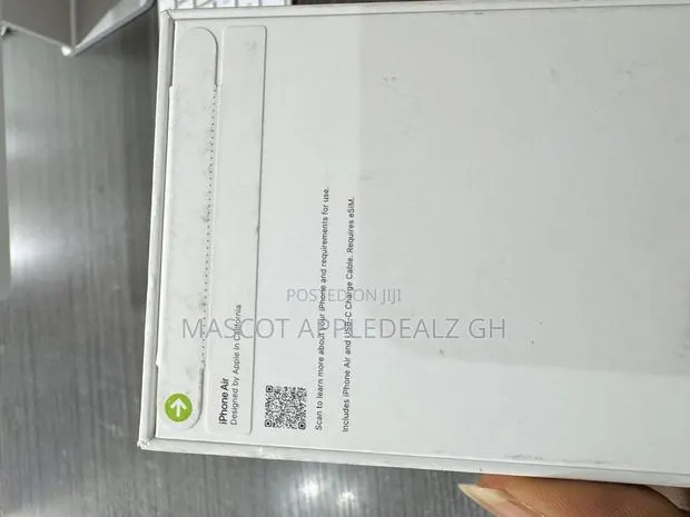 New Apple iPhone Air 256 GB Silver · Photo 1