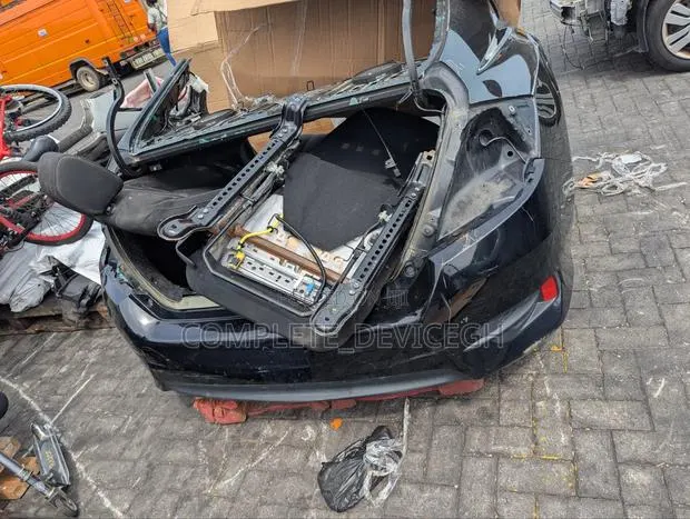 2016/2021 Honda Civic Back Cut