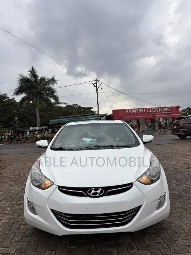 Hyundai Elantra Limited 2012 White · Photo 1