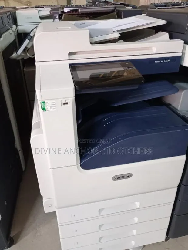 Versalink C7030 · Photo 1