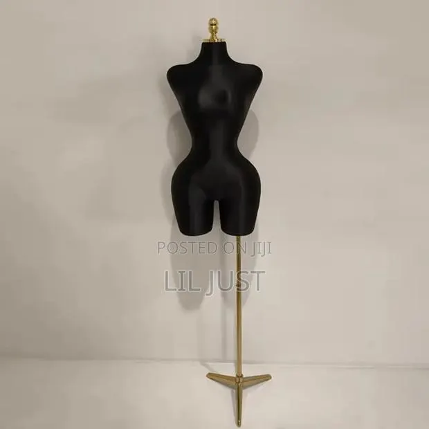 BBL Mannequin · Photo 1
