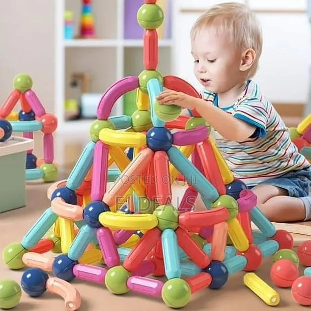 Magnetic Building Toys 72 Pieces Plus Storage Box · Photo 1