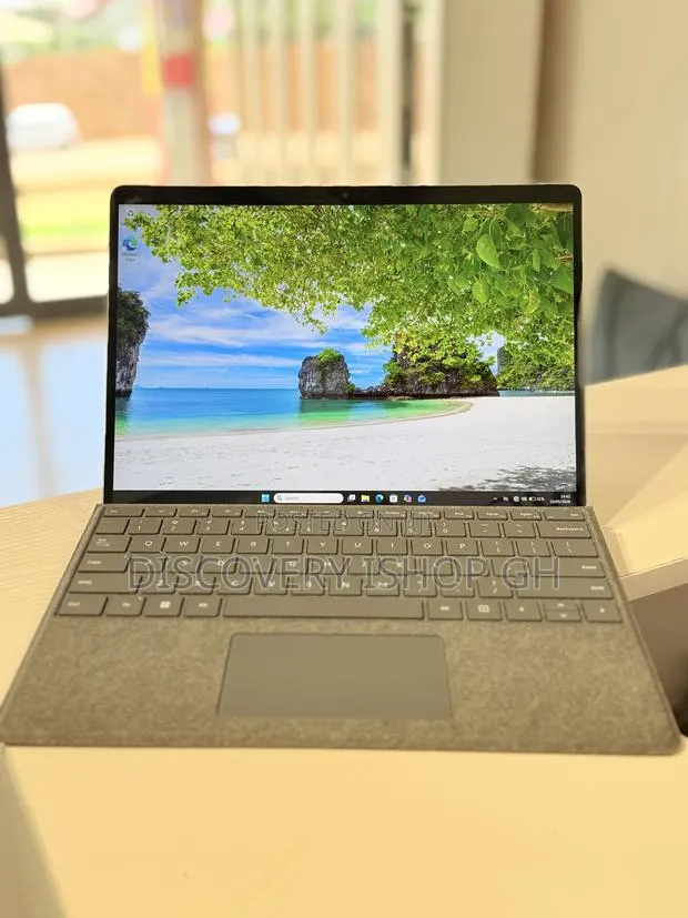 Laptop Microsoft Surface Pro 9 16GB Intel Core i5 SSD 256GB · Photo 1