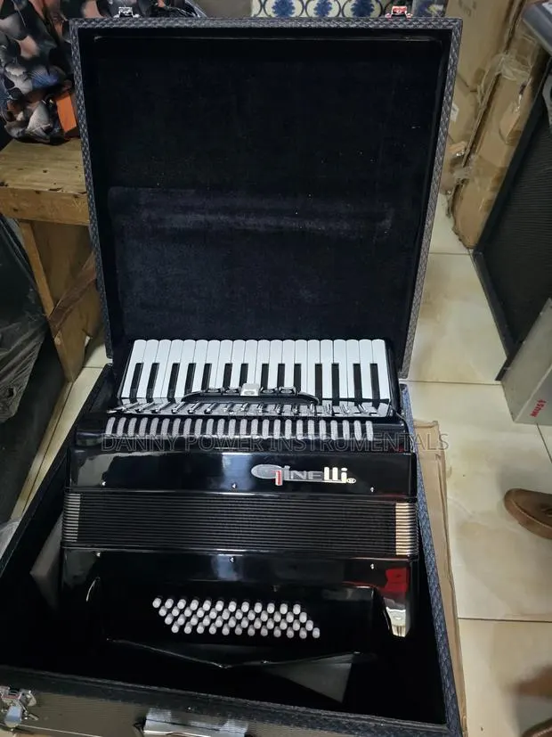 Original Ginelki Accordion Keyboard · Photo 1