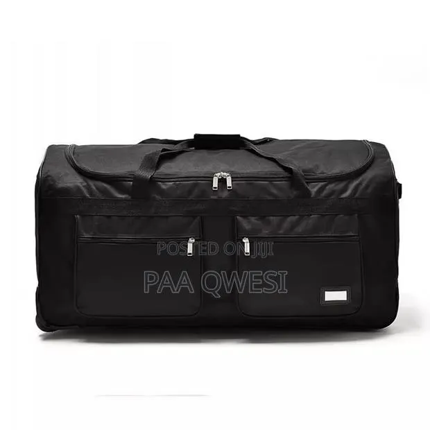 Spacious Carry Bag With Adjustable Shoulder Strap · Photo 1