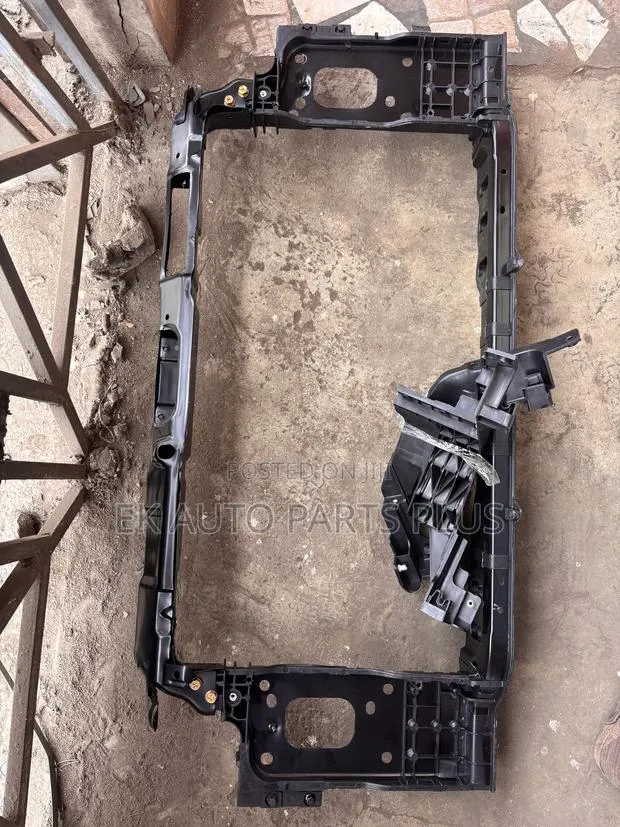 Hyundai Elantra Radiator Support 2011 2012 2013 2014 2015 · Photo 1