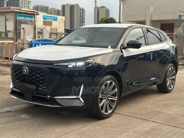 New Changan UNI-K 2.0 Petrol AWD 2025 Black · Photo 1